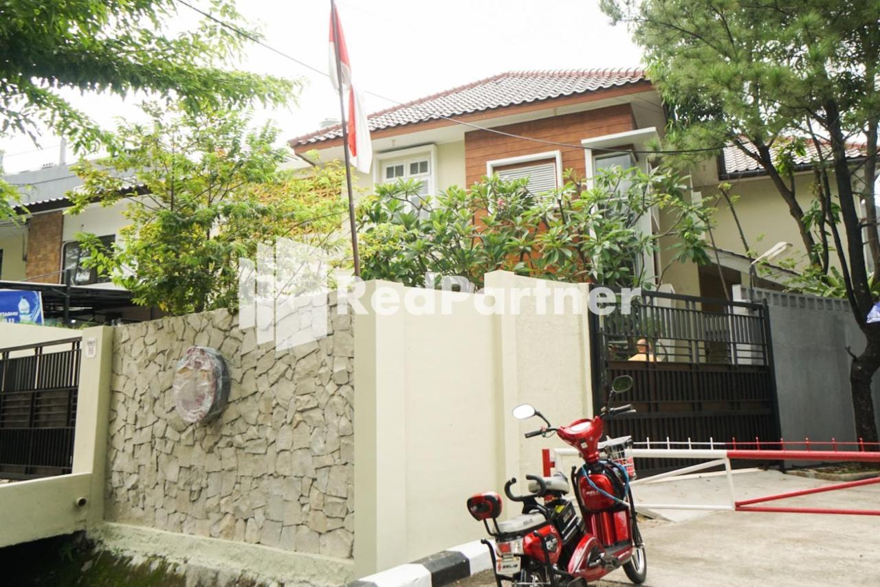 Fazza Syariah Mitra Reddoorz Hotell Jakarta Exteriör bild