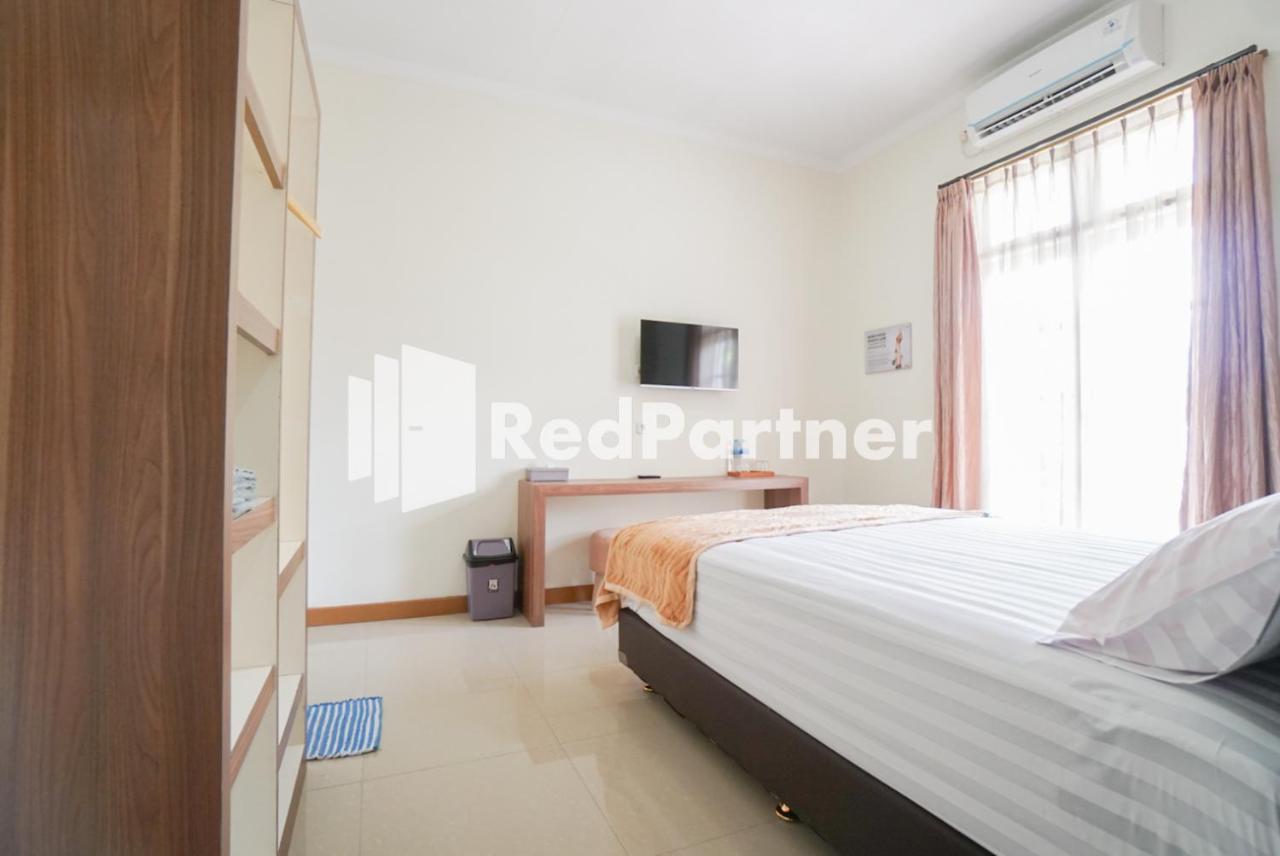 Fazza Syariah Mitra Reddoorz Hotell Jakarta Exteriör bild