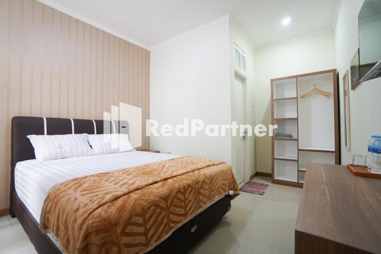 Fazza Syariah Mitra Reddoorz Hotell Jakarta Exteriör bild